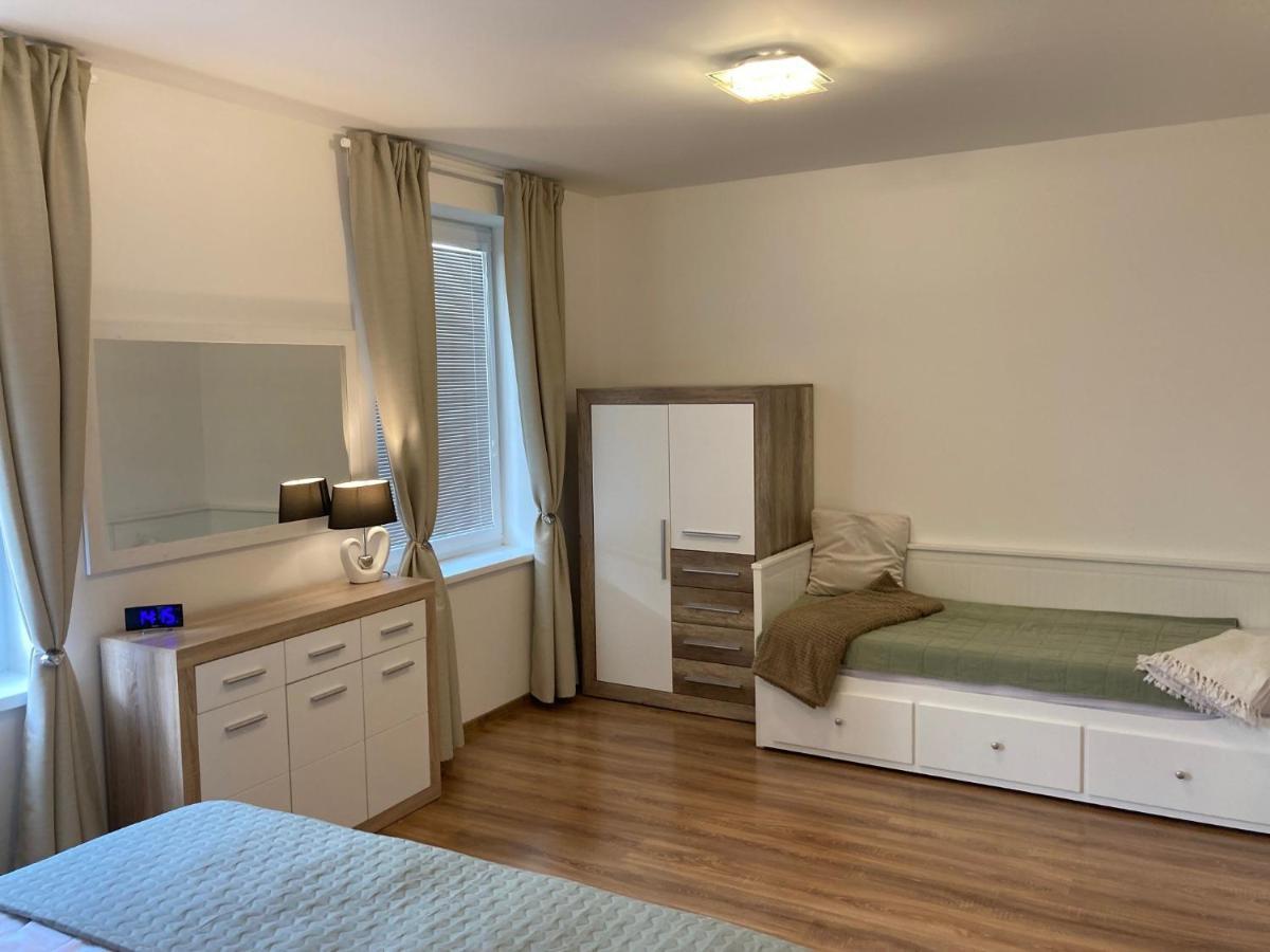 Apartmany Rubin Nesvady المظهر الخارجي الصورة