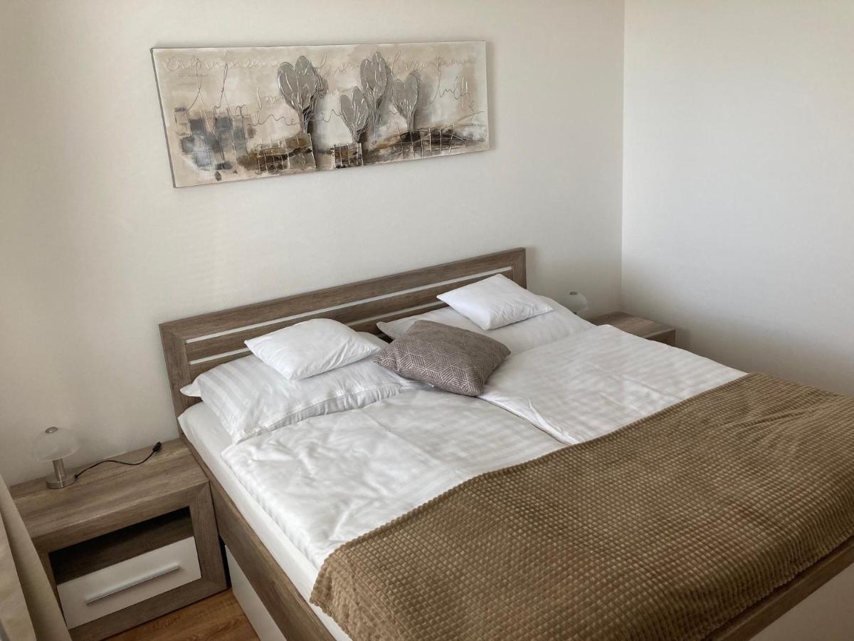 Apartmany Rubin Nesvady المظهر الخارجي الصورة